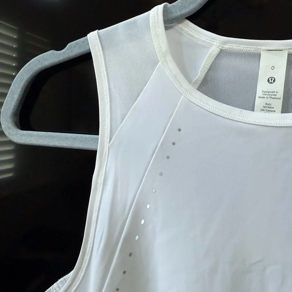 Lululemon sculpt cropped tank top - Picture 2 of 5